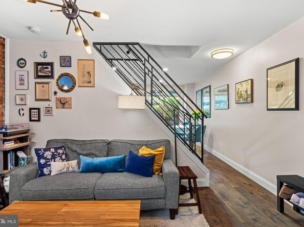 2243 League Street, Philadelphia PA 19146