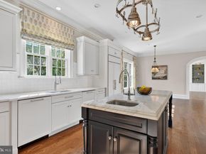 1935 Foxview Circle NW, Washington DC 20007