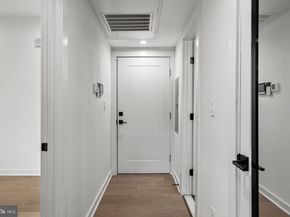 1019 17TH Place NE 103, Washington DC 20002