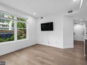 1019 17TH Place NE 103, Washington DC 20002