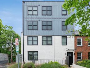 1019 17TH Place NE 103, Washington DC 20002