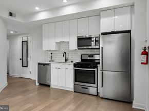 1019 17TH Place NE 103, Washington DC 20002