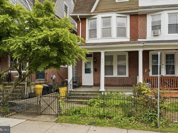 221 Ardmore Avenue, Ardmore PA 19003