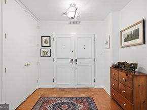 4100 Cathedral Avenue NW 820, Washington DC 20016