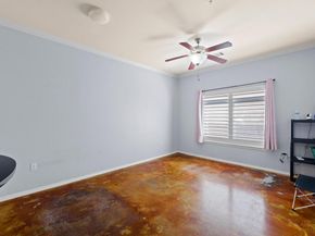 910 W 25th ST 209, Austin TX 78705