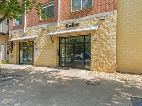 910 W 25th ST 209, Austin TX 78705
