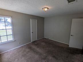 1204 Greenbriar LOOP, Round Rock TX 78664
