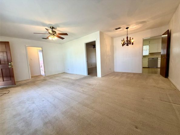 305 W Caddo ST, Austin TX 78753