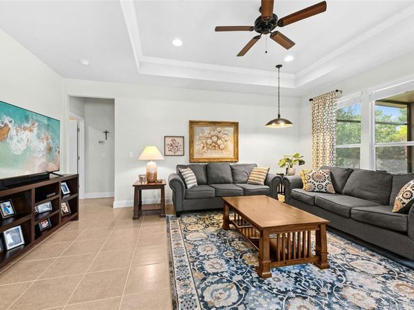 215 Bluestem DR, Georgetown TX 78633