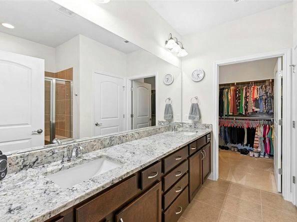 215 Bluestem DR, Georgetown TX 78633