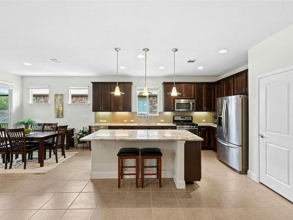 215 Bluestem DR, Georgetown TX 78633