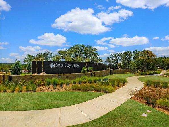 215 Bluestem DR, Georgetown TX 78633