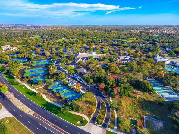 215 Bluestem DR, Georgetown TX 78633