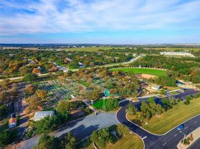 215 Bluestem DR, Georgetown TX 78633