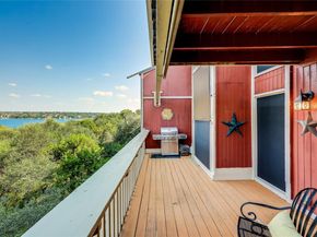 105 Comanche PT, Point Venture TX 78645