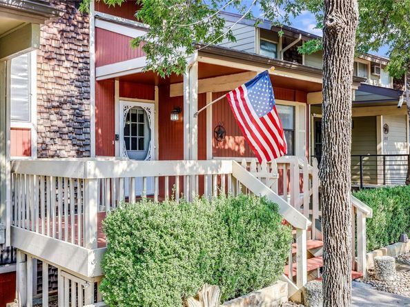 105 Comanche PT, Point Venture TX 78645