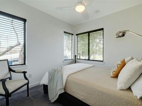 1907 E 14th ST A, Austin TX 78702