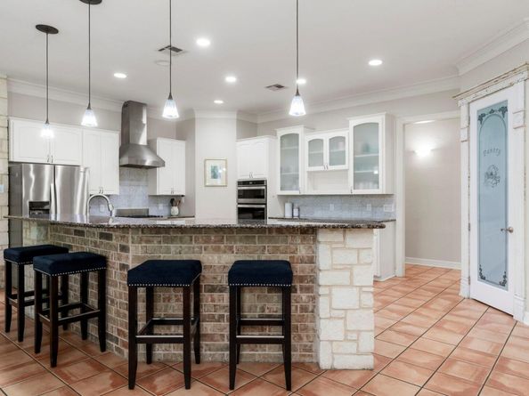 209 Goldridge DR, Georgetown TX 78633