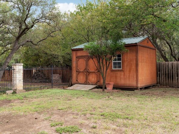 209 Goldridge DR, Georgetown TX 78633