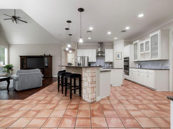 209 Goldridge DR, Georgetown TX 78633