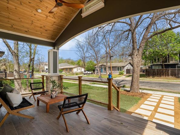 1009 Karen Ave, Austin TX 78757