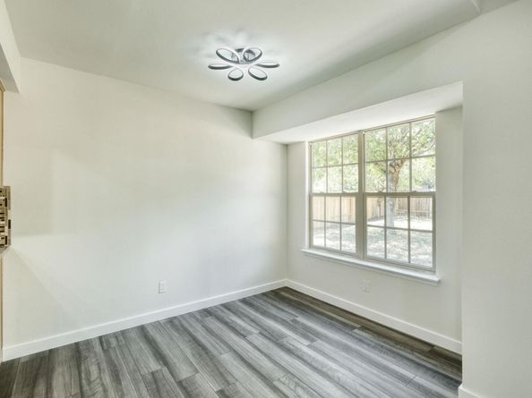 1702 Wagon Gap DR, Round Rock TX 78681