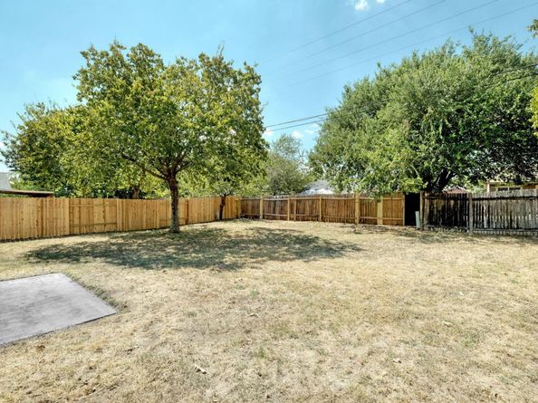 1702 Wagon Gap DR, Round Rock TX 78681