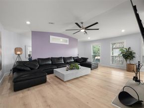 120 Acapulco DR, Lakeway TX 78734
