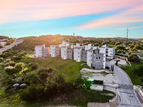 4300 Mansfield Dam RD 621, Austin TX 78734