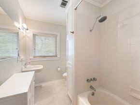 3401 Clearview DR, Austin TX 78703
