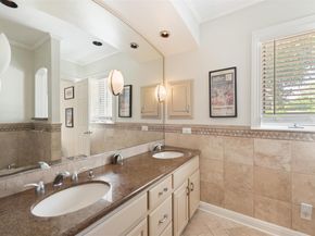 3401 Clearview DR, Austin TX 78703