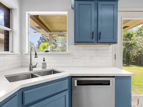 4604 Hoffman DR, Austin TX 78749