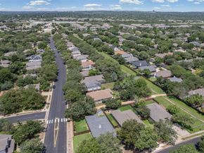 4604 Hoffman DR, Austin TX 78749