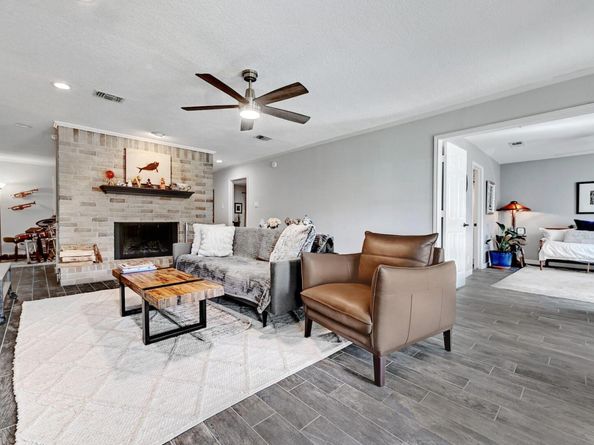 11133 Pinehurst DR C, Austin TX 78747