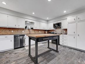 11133 Pinehurst DR C, Austin TX 78747