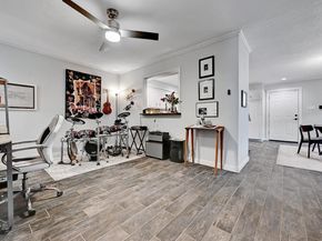 11133 Pinehurst DR C, Austin TX 78747