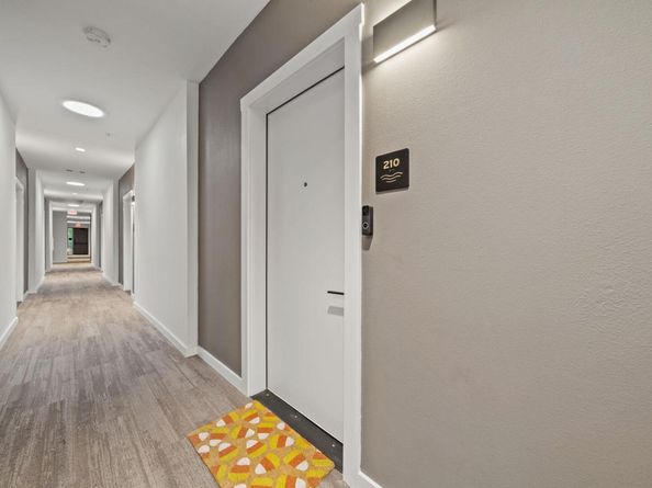 49 Navasota ST 210, Austin TX 78702