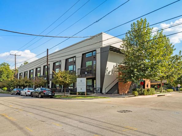 49 Navasota ST 210, Austin TX 78702