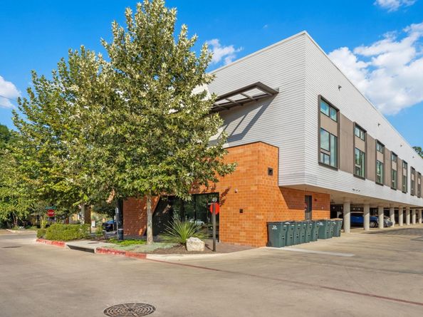 49 Navasota ST 210, Austin TX 78702