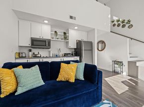 49 Navasota ST 210, Austin TX 78702