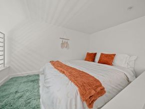 49 Navasota ST 210, Austin TX 78702