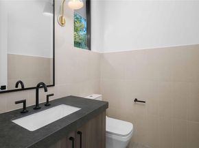 1506 Bouldin Ave, Austin TX 78704