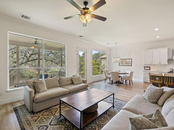300 Errol DR, Spicewood TX 78669