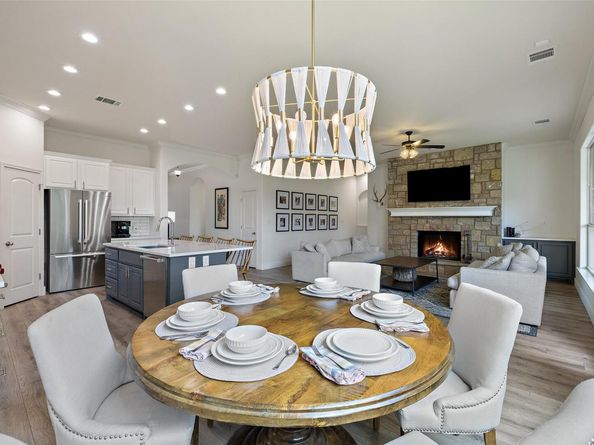 300 Errol DR, Spicewood TX 78669