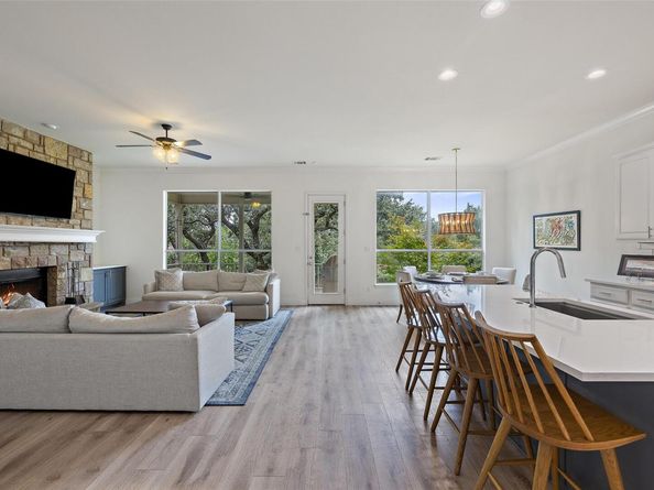 300 Errol DR, Spicewood TX 78669