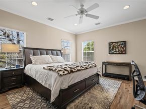 411 W St Elmo RD 24, Austin TX 78745