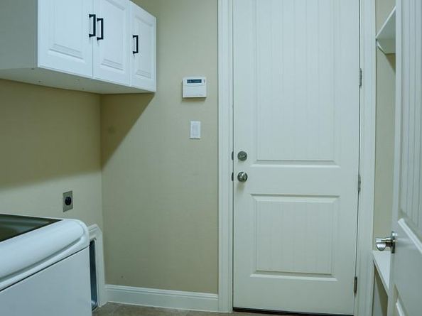 221 Garden Gate LN, Liberty Hill TX 78642