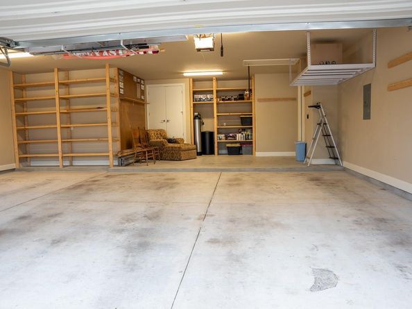 221 Garden Gate LN, Liberty Hill TX 78642