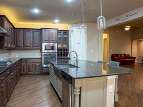 221 Garden Gate LN, Liberty Hill TX 78642