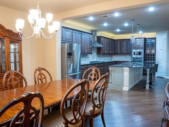 221 Garden Gate LN, Liberty Hill TX 78642